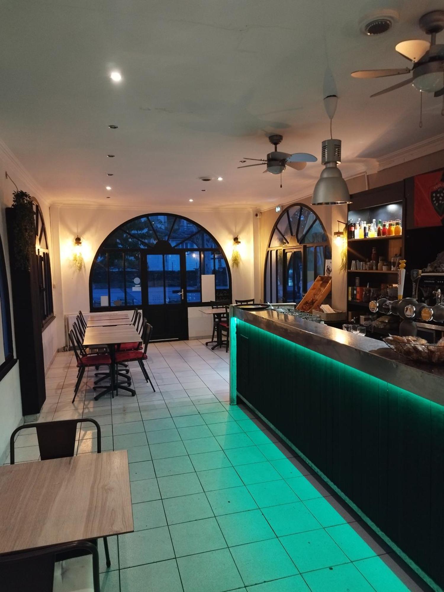 Hotel De La Loube La Roquebrussanne エクステリア 写真