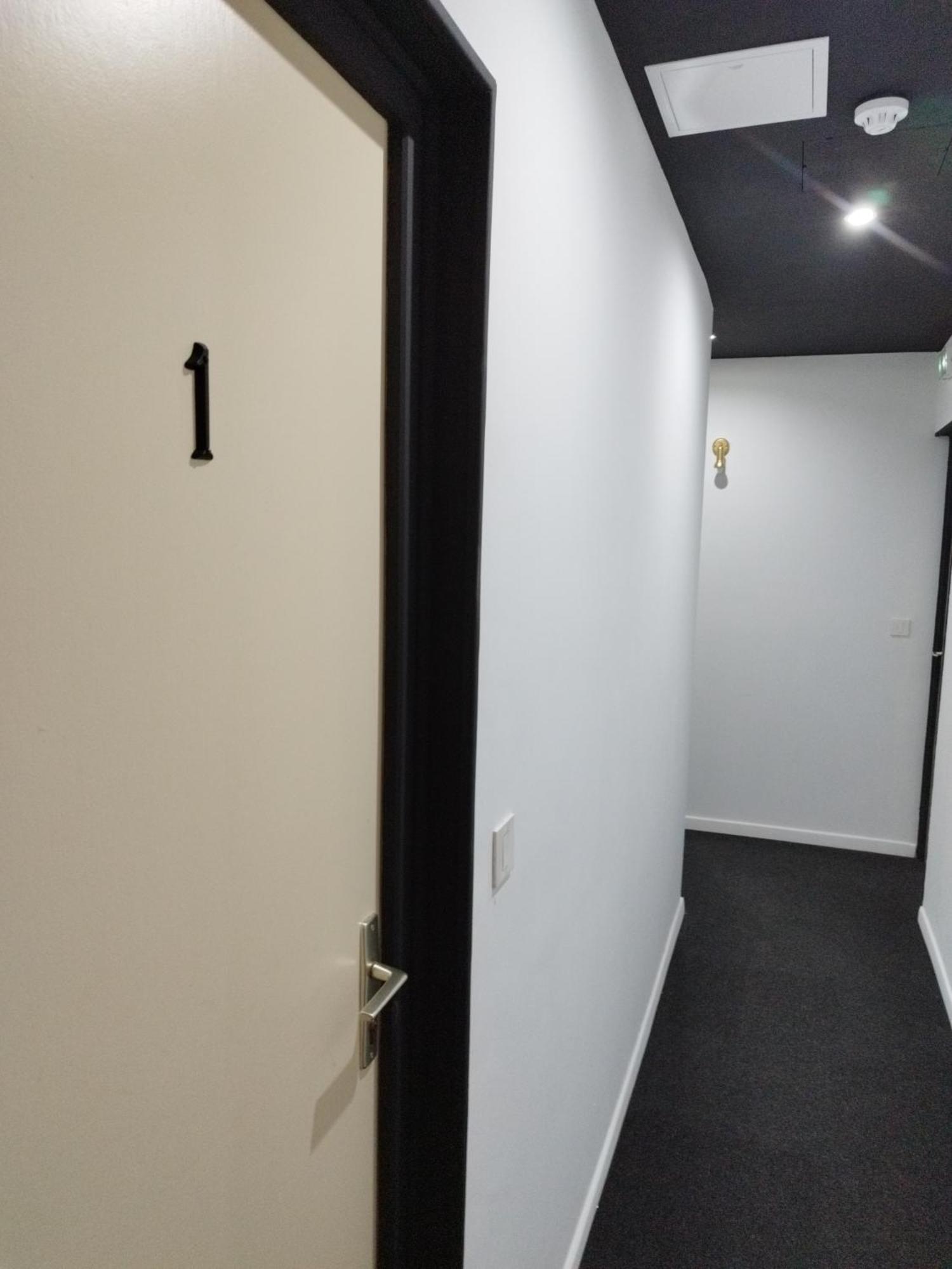 Hotel De La Loube La Roquebrussanne エクステリア 写真